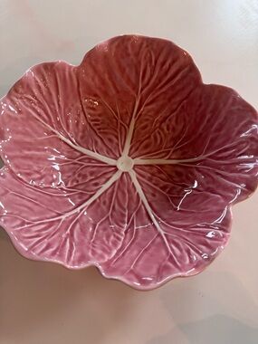 Bordallo Pinheiro Pink Cabbage Leaf Salad Bowl - Decorative Dinnerware
